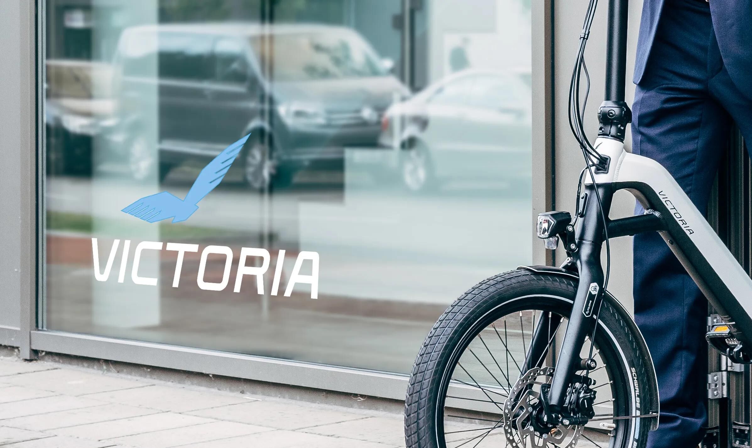 VICTORIA_Schaufensterdekor Werbemittel