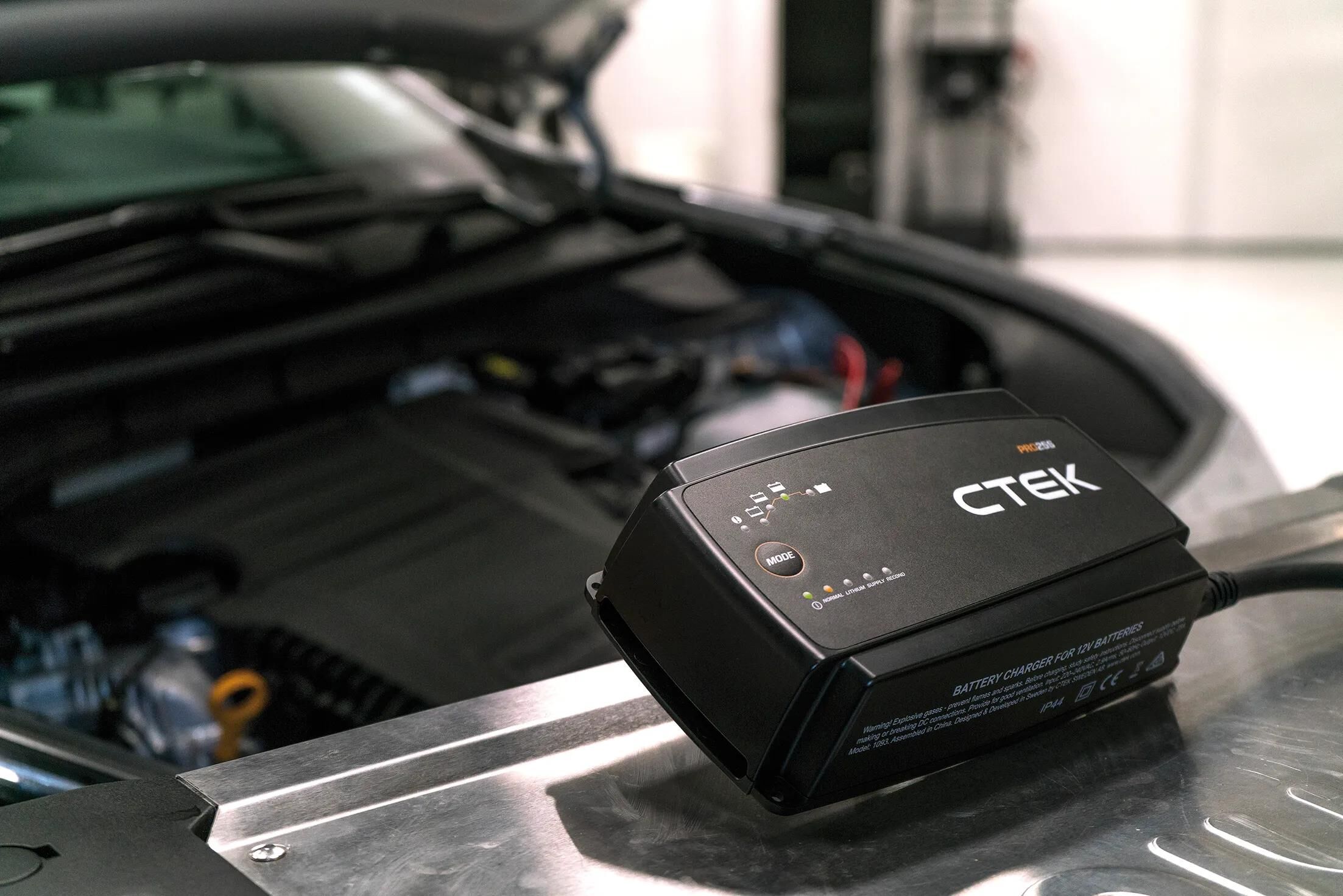 _Batterieladegerät Batterieladegeräte