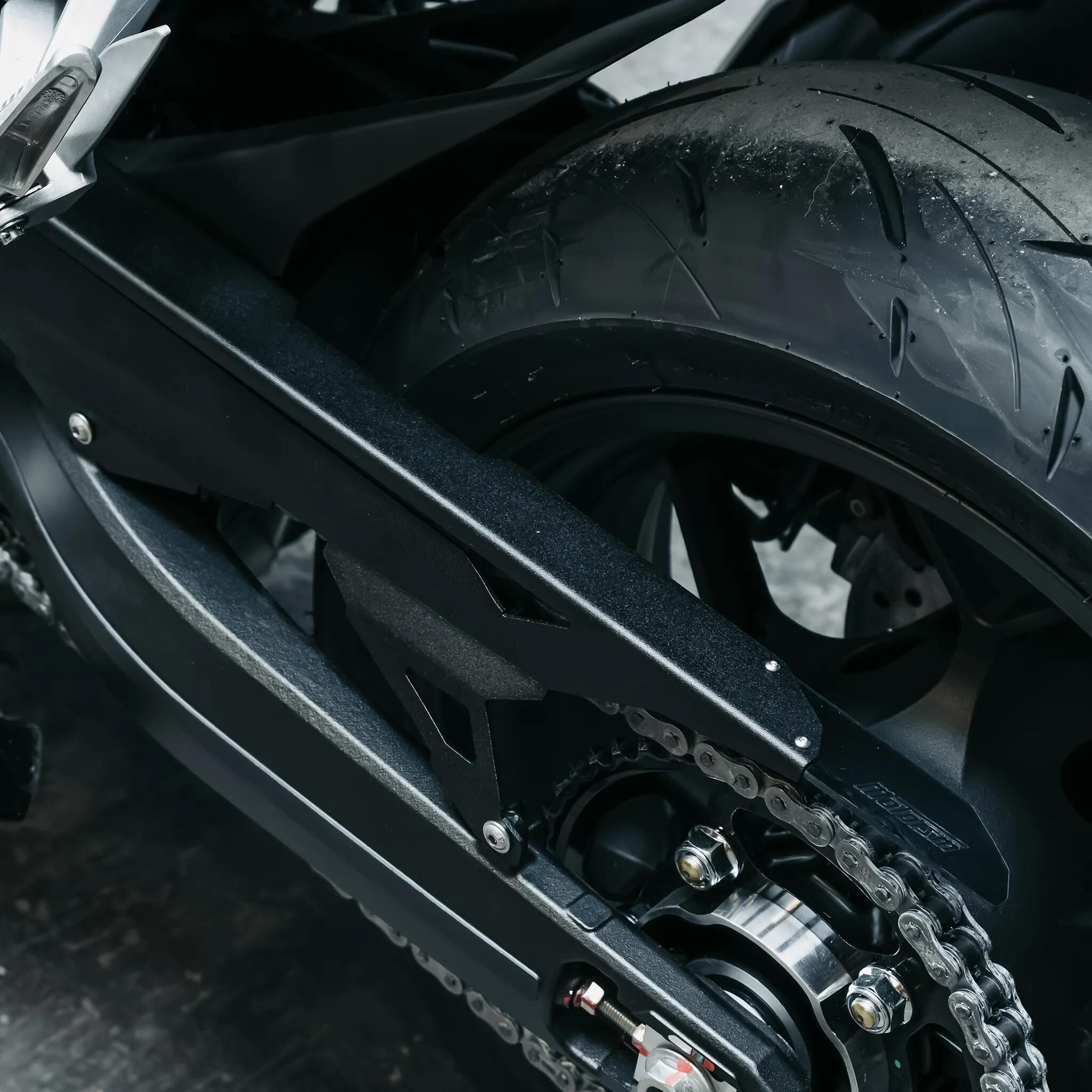 MOTOISM_Kettenschutz Kettenschützer,Kettenkästen