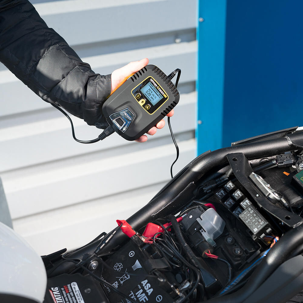 _Batterieladegerät Batterieladegeräte