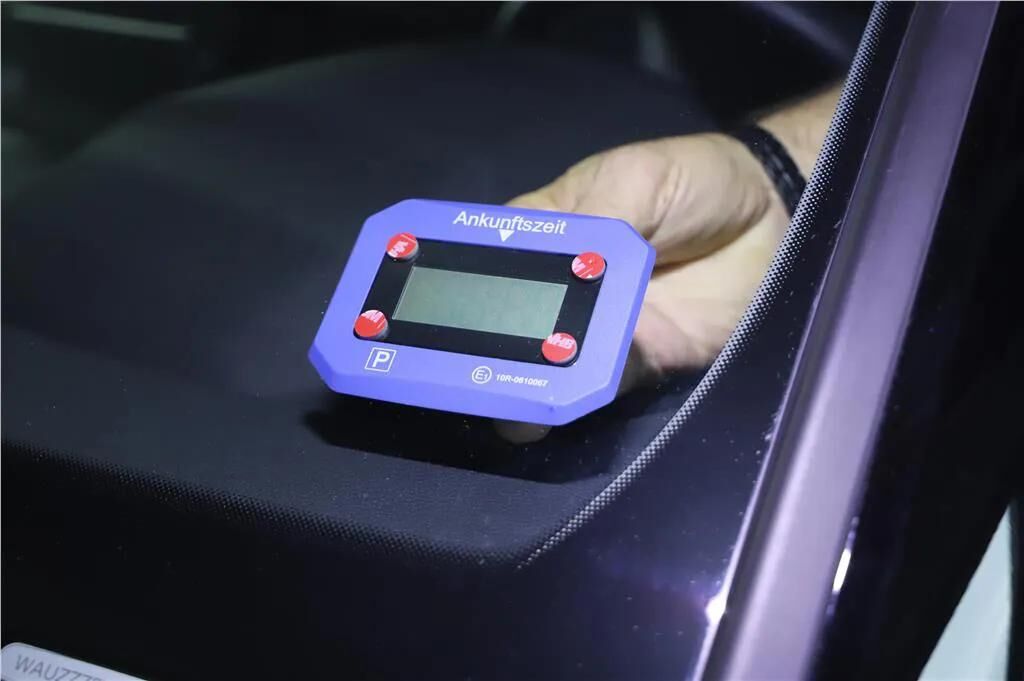 AD-AUTOTEILE-CARGO GMBH&CO.KG _Parkscheibe Parkscheiben