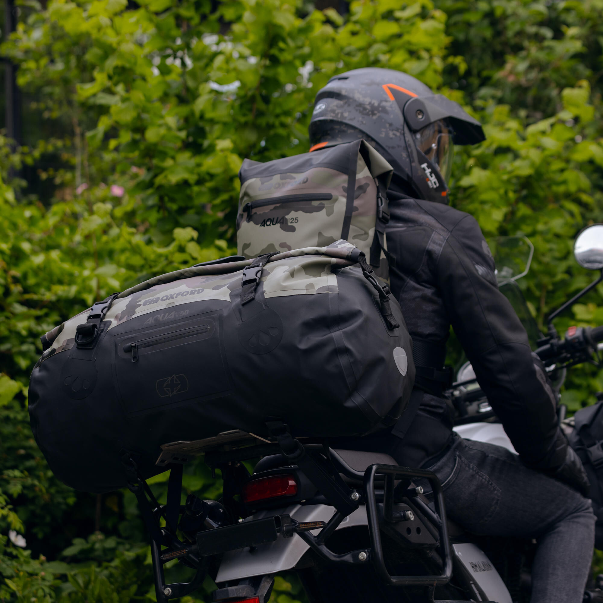 _Gepäckrolle Taschen