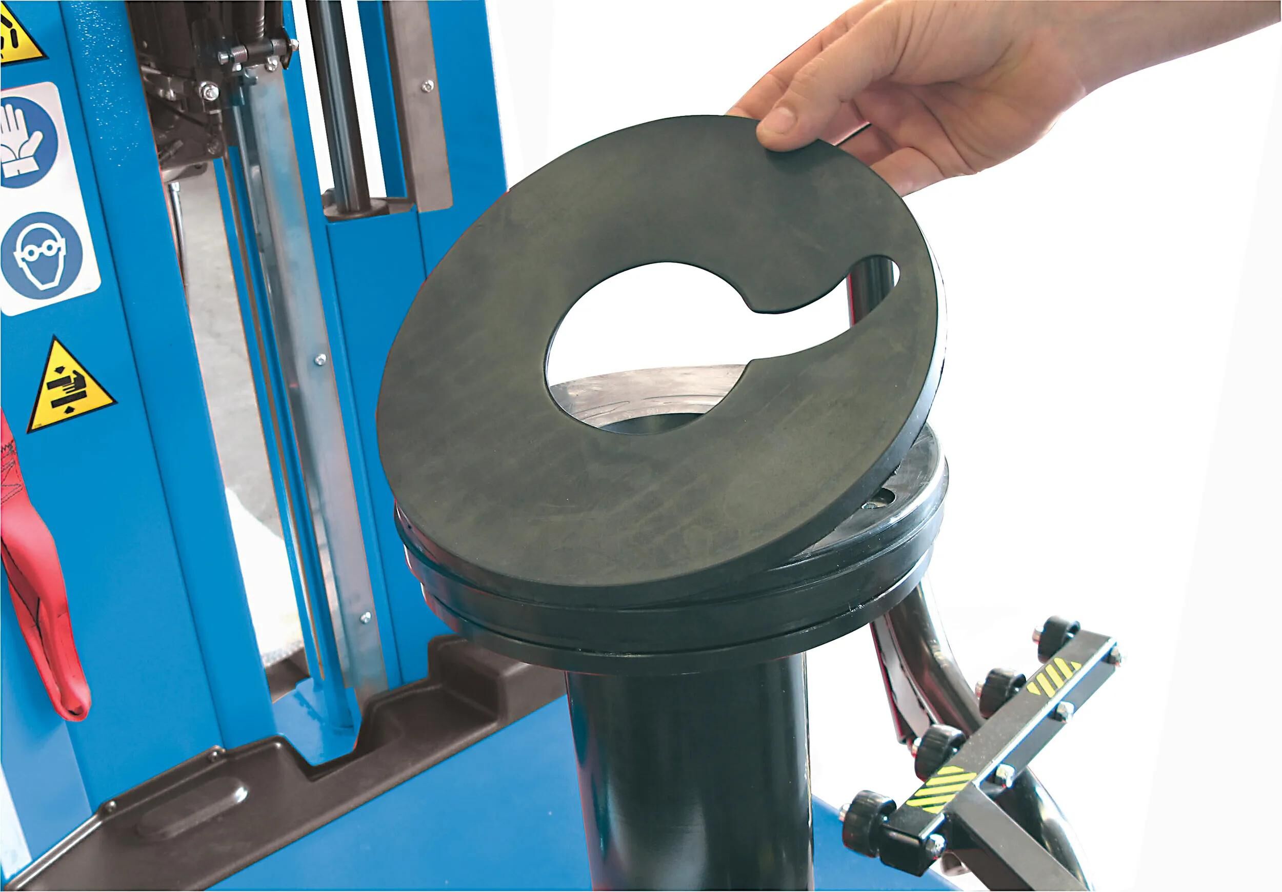 _Erweiterung Reifenmontiermaschinen