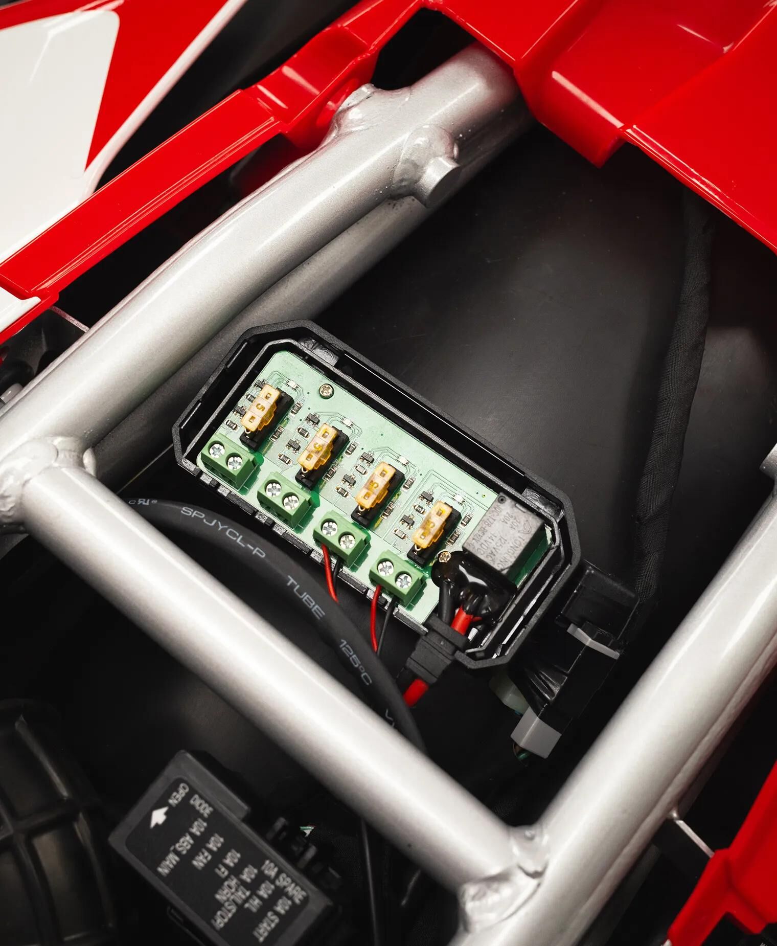 Bordsteckdosen,Steckdosen,Stromversorgung,Steckdosen,Zigarettenanzünder