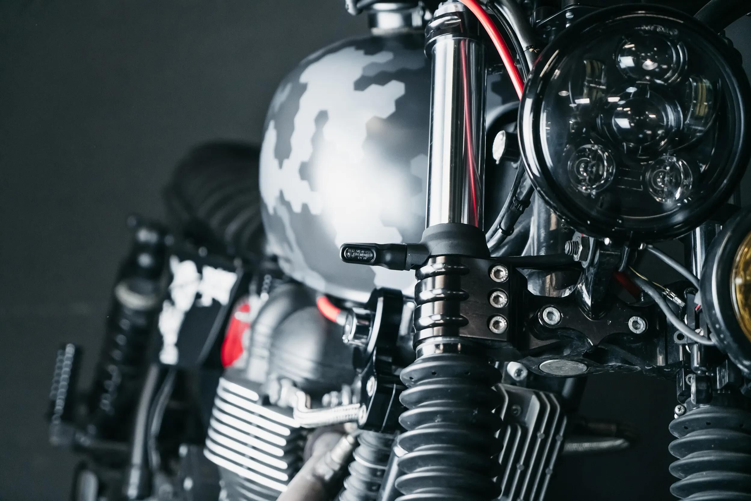 MOTOISM_Blinker Blinker