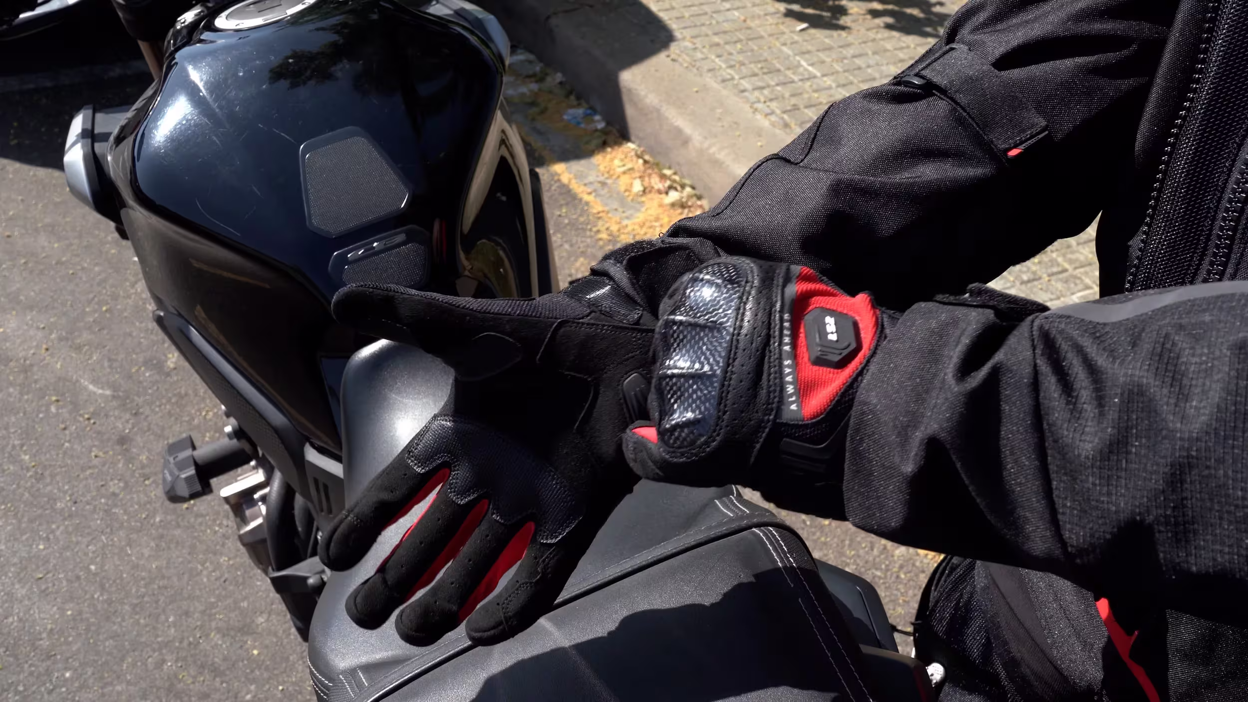 Handschuhe,Bekleidung