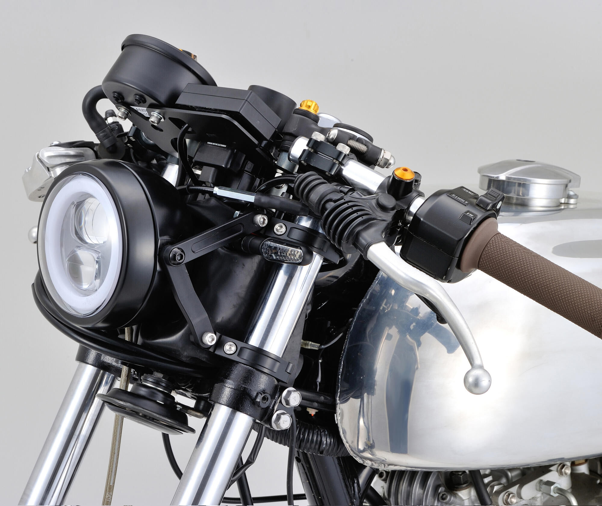 _Scheinwerferhalter Scheinwerferhalter,Lampenhalter