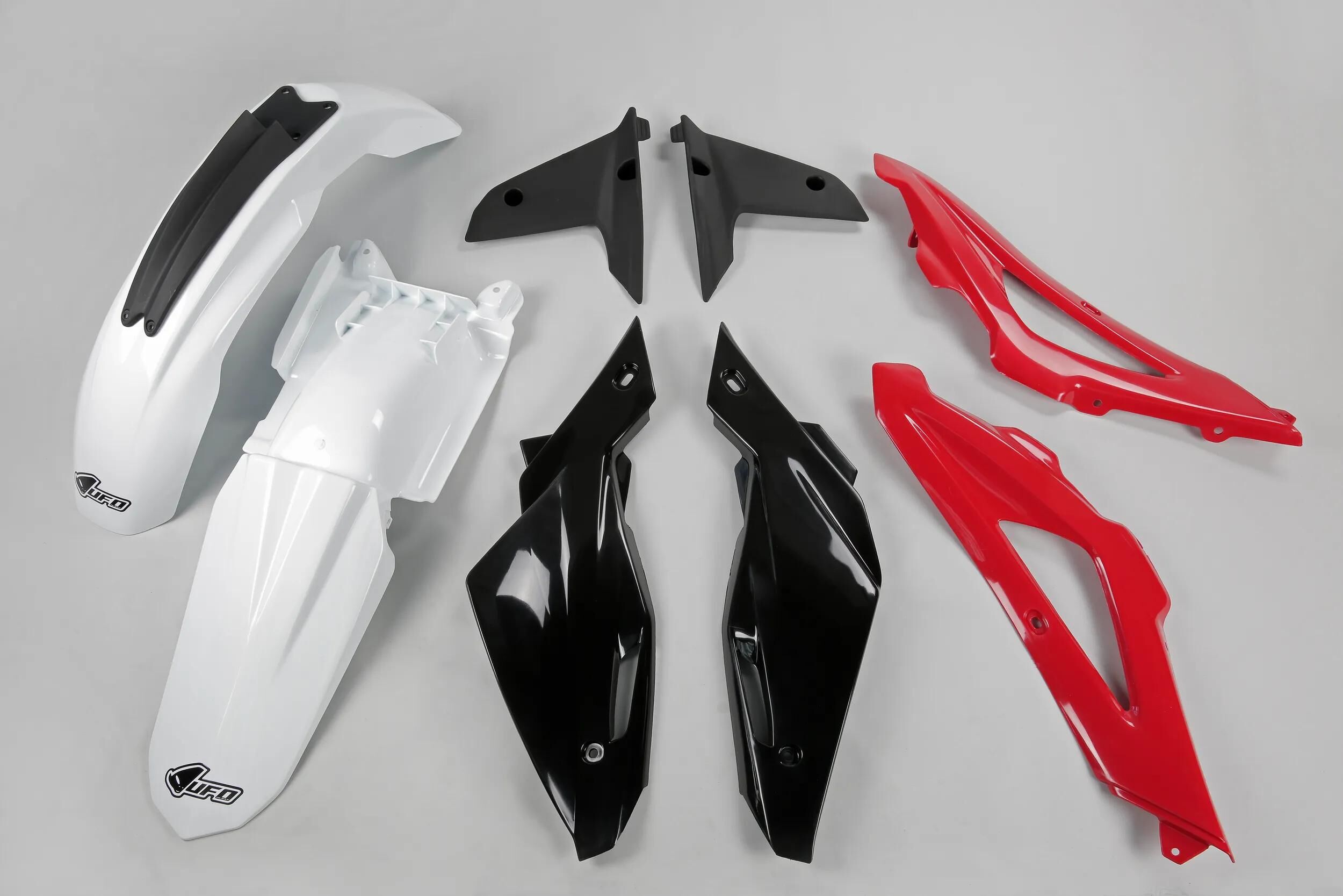 UFO PLAST_Verkleidungssatz Verkleidung