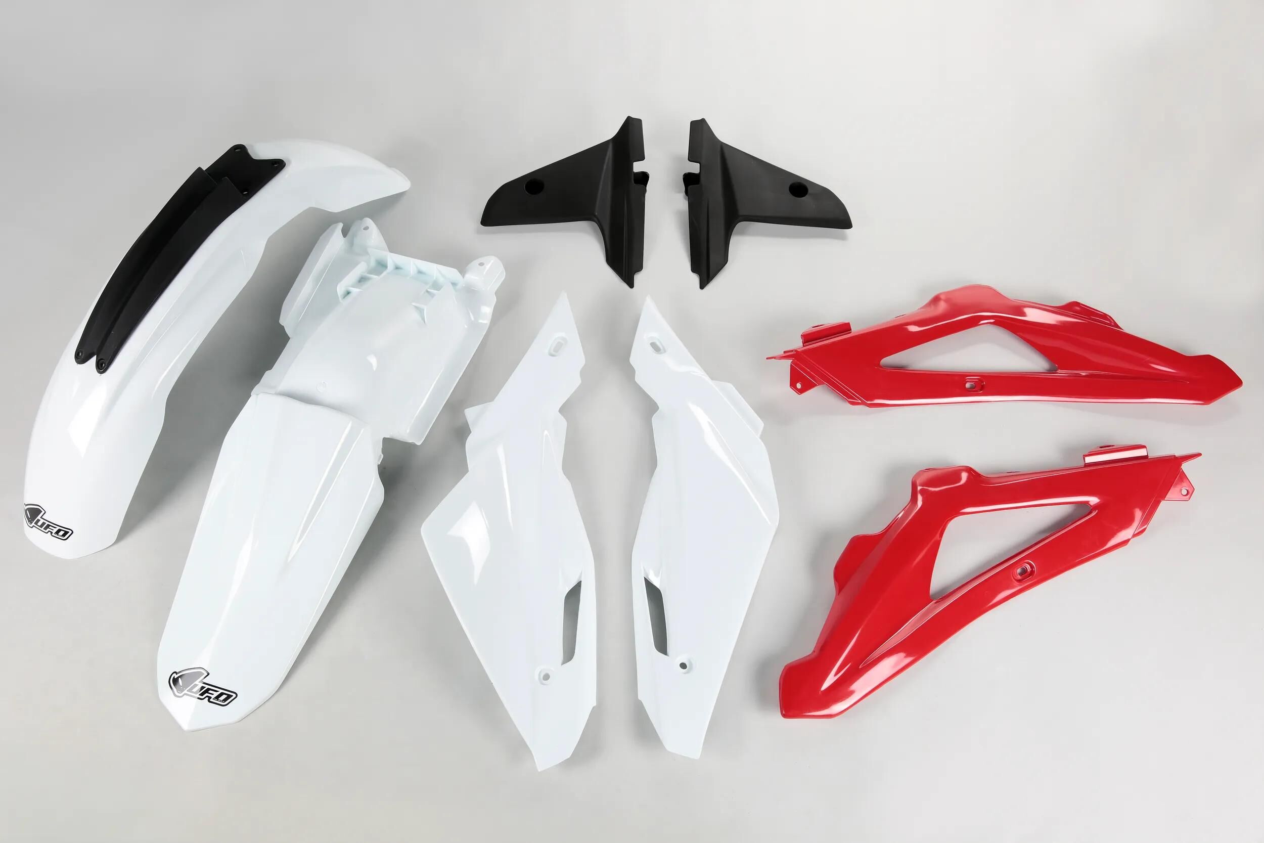 UFO PLAST_Verkleidungssatz Verkleidung
